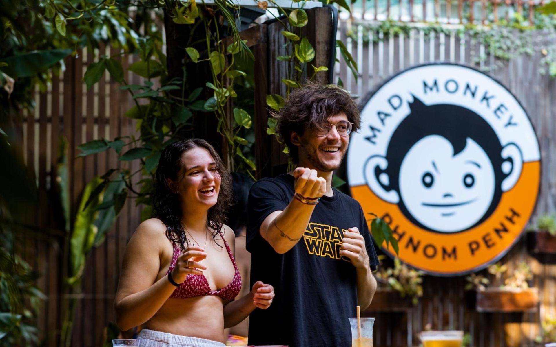 Mad Monkey Hostel Phnom Penh Eksteriør billede